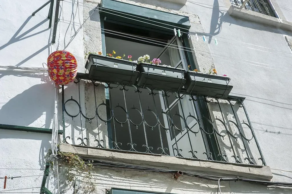 Stay Local In Alfama! Alice Central Home, Near River Lissabon Appartement